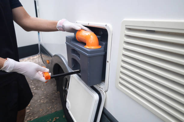 Best Portable toilet rental cost  in Meiners Oaks, CA